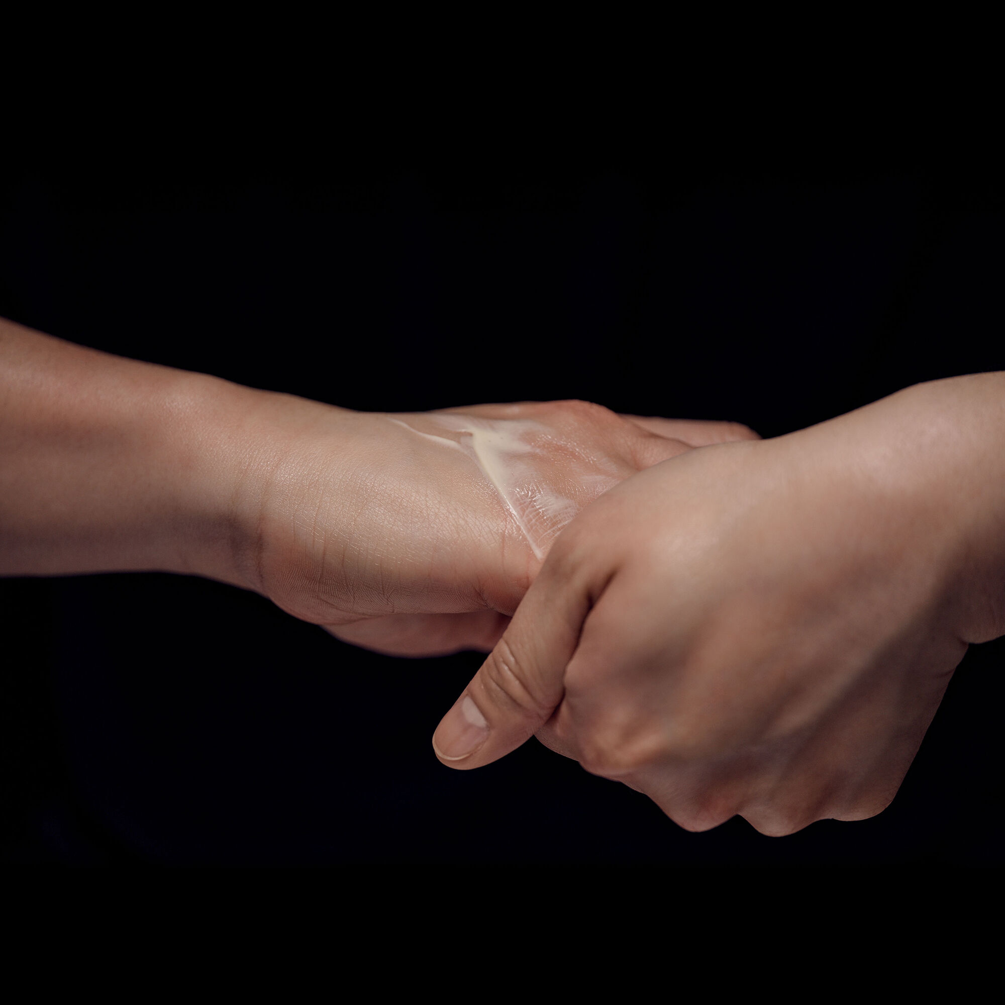 レバレンス ハンドバーム